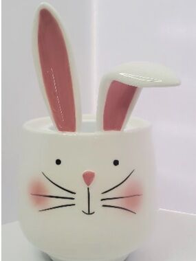 Scentsy White Bunny Wax Warmer with Pink Ear Accents
